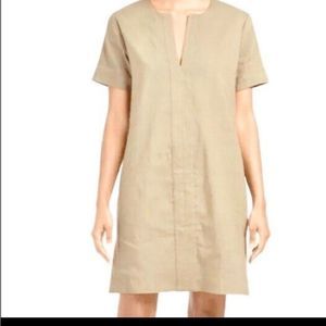 NWOT! THEORY Slit front Shift Flax White Caliver